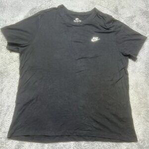 NIKE Sportswear Club T Shirt Mens 2XL Black Crewneck Short Sleeve Tee AR4997-013